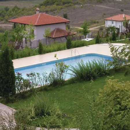 Ferienhaus Holiday Village Of Tsarkva