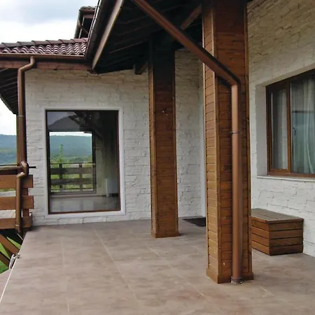Ferienhaus Holiday Village Of Tsarkva